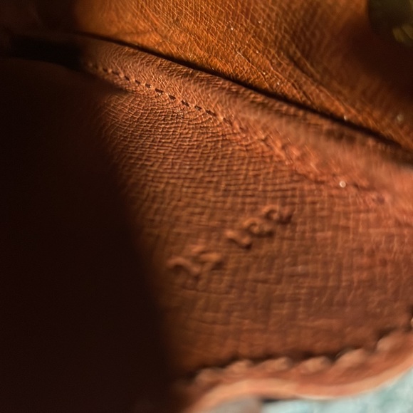 Louis Vuitton Vintage Small Crossbody - Picture 12 of 13